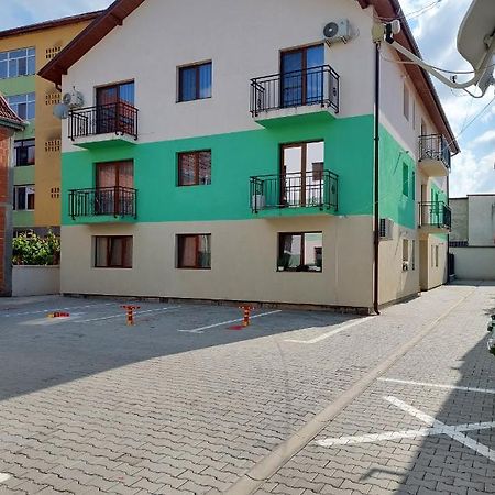 Apartament Teo Карансебеш Экстерьер фото
