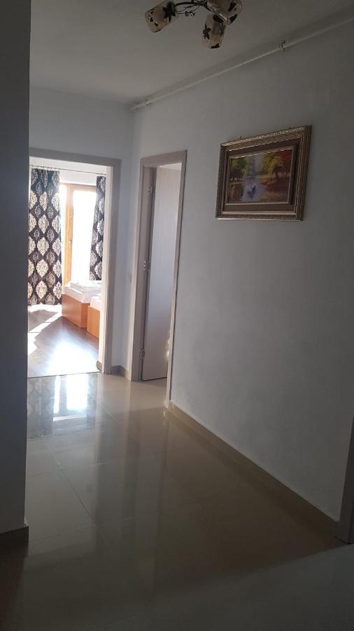 Apartament Teo Карансебеш Экстерьер фото